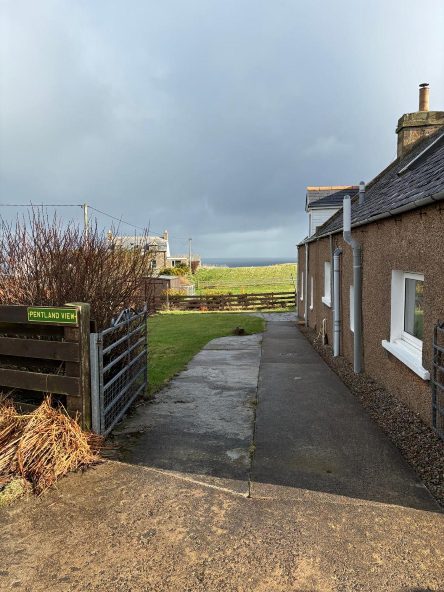 Pentland View Croft With A Sea View Daire Melvich Dış mekan fotoğraf
